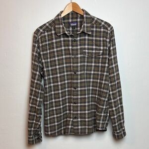 Patagonia Men's Lightweight Fjord Flannel Shirt Long Sleeve Medium STY:54020